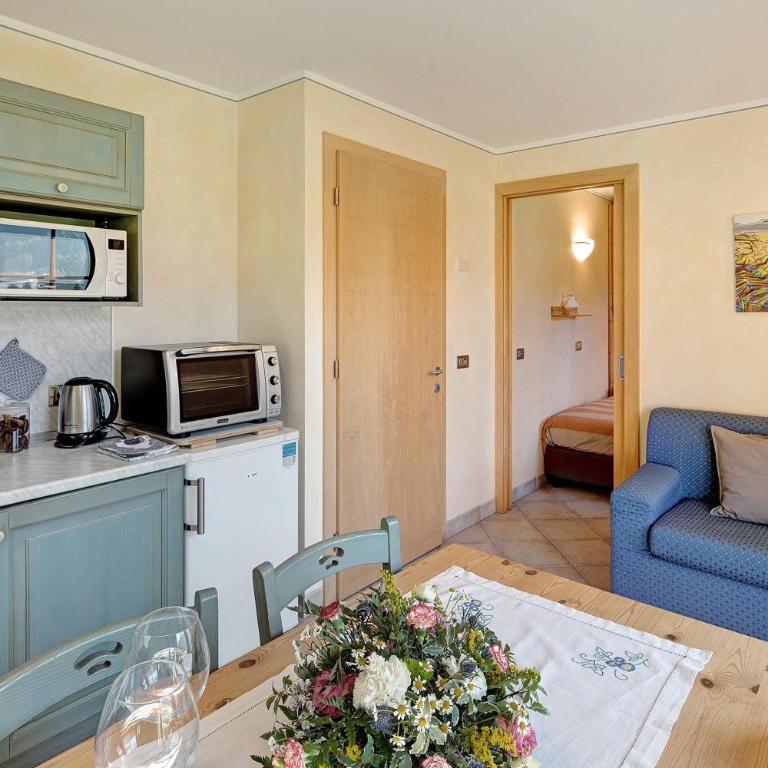 Sole Chalet Martina - Appartamento Deluxe con 2 Camere da Letto e Vista Giardino - 7