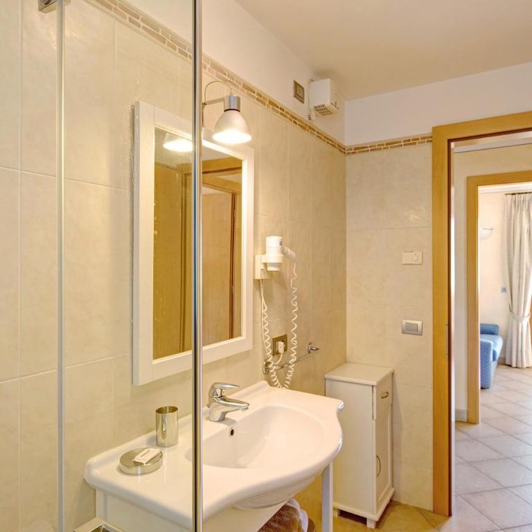 Sole Chalet Martina - Appartamento Deluxe con 2 Camere da Letto e Vista Giardino - 18