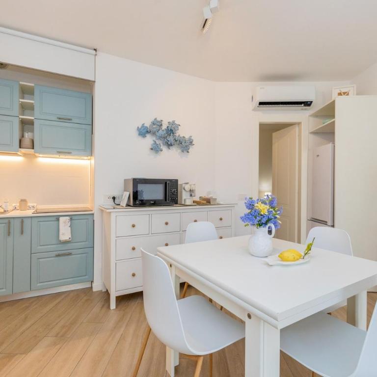Isabel Beach and Bike - Appartamento Deluxe con 2 Camere da Letto e Vista Giardino - 10
