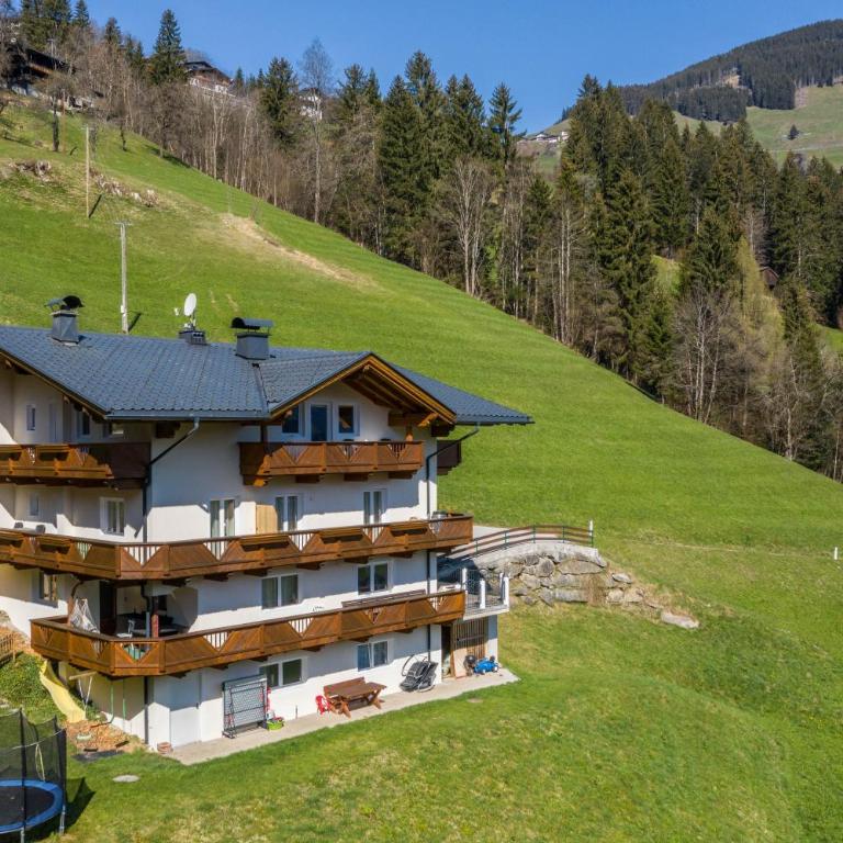 Ferienwohnung Valentina - Deluxe-Apartment mit 2 Schlafzimmern und Gartenblick - 2