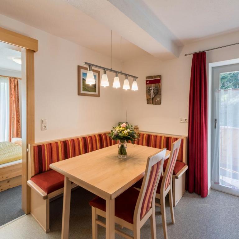 Ferienwohnung Valentina - Deluxe-Apartment mit 2 Schlafzimmern und Gartenblick - 10