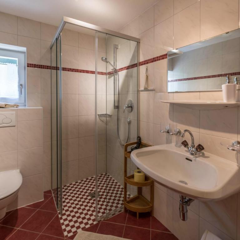 Ferienwohnung Valentina - Deluxe-Apartment mit 2 Schlafzimmern und Gartenblick - 17