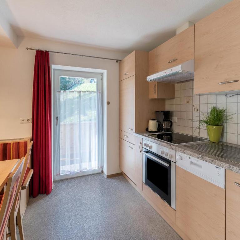 Ferienwohnung Valentina - Deluxe-Apartment mit 2 Schlafzimmern und Gartenblick - 5