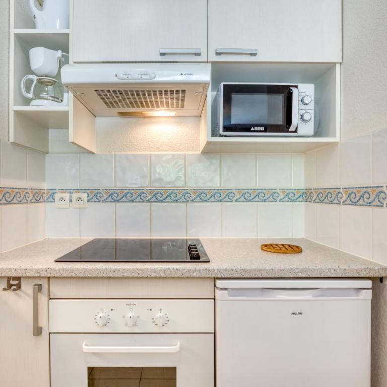 Appart sécurisé, climatisé, wifi - Appartement avec Douche - 9
