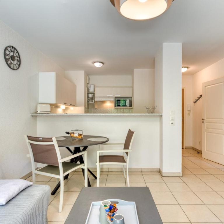 Appart sécurisé, climatisé, wifi - Appartement avec Douche - 10