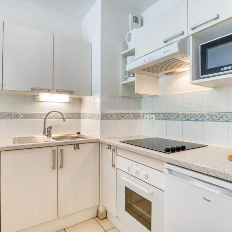 Appart sécurisé, climatisé, wifi - Appartement avec Douche - 8