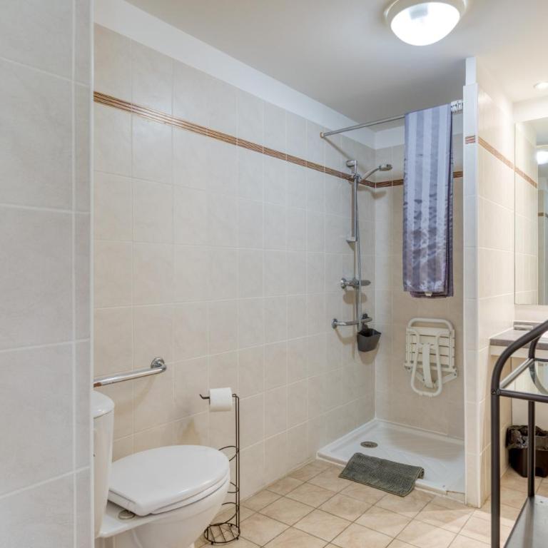 Appart sécurisé, climatisé, wifi - Appartement avec Douche - 16