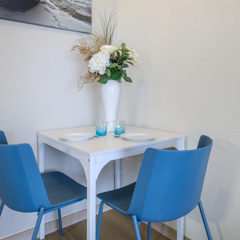 Marina Baie des Anges - bord de mer - Appartement 1 Chambre Supérieur avec Balcon - 5