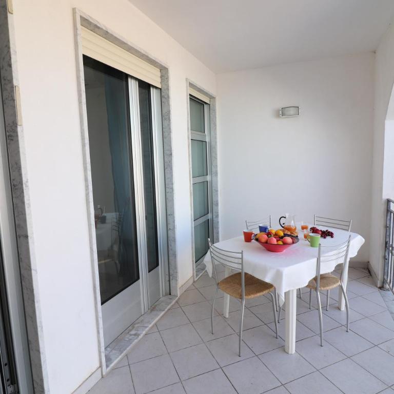 Casa vacanze Arianna in centro - Appartamento Deluxe con 2 Camere da Letto e Vista Oceano - 37