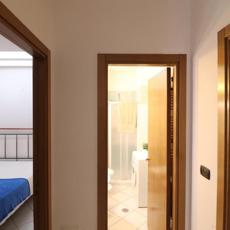 Casa vacanze Arianna in centro - Appartamento Deluxe con 2 Camere da Letto e Vista Oceano - 4