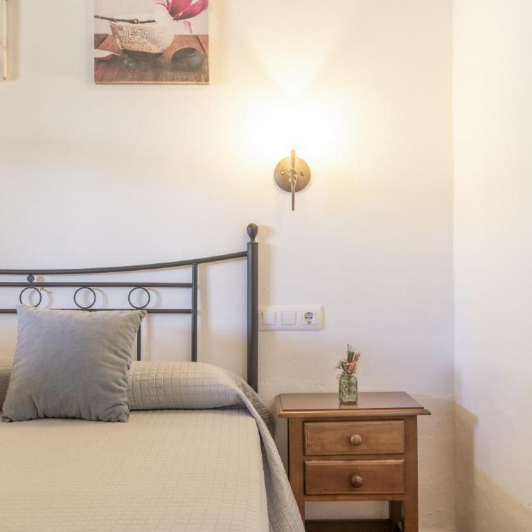 Cortijo Entrepinares - Apartamento Deluxe de 2 dormitorios con vistas al jardín - 10