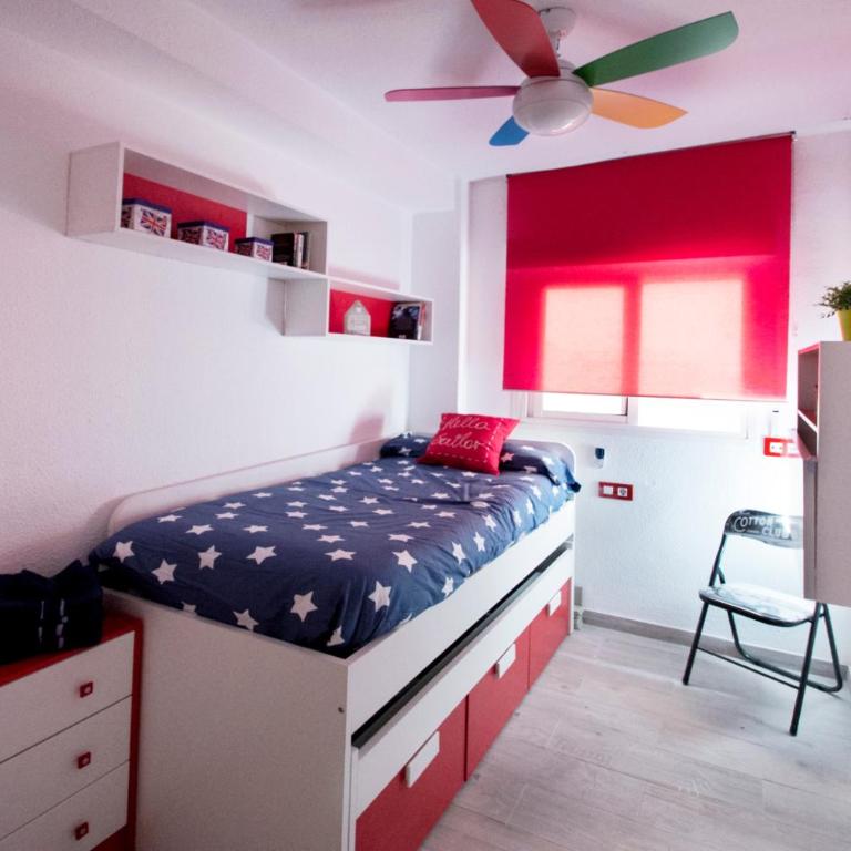 City Centre Lovely Apartment - Two-Bedroom Deluxe Apartment with Balcony - 6