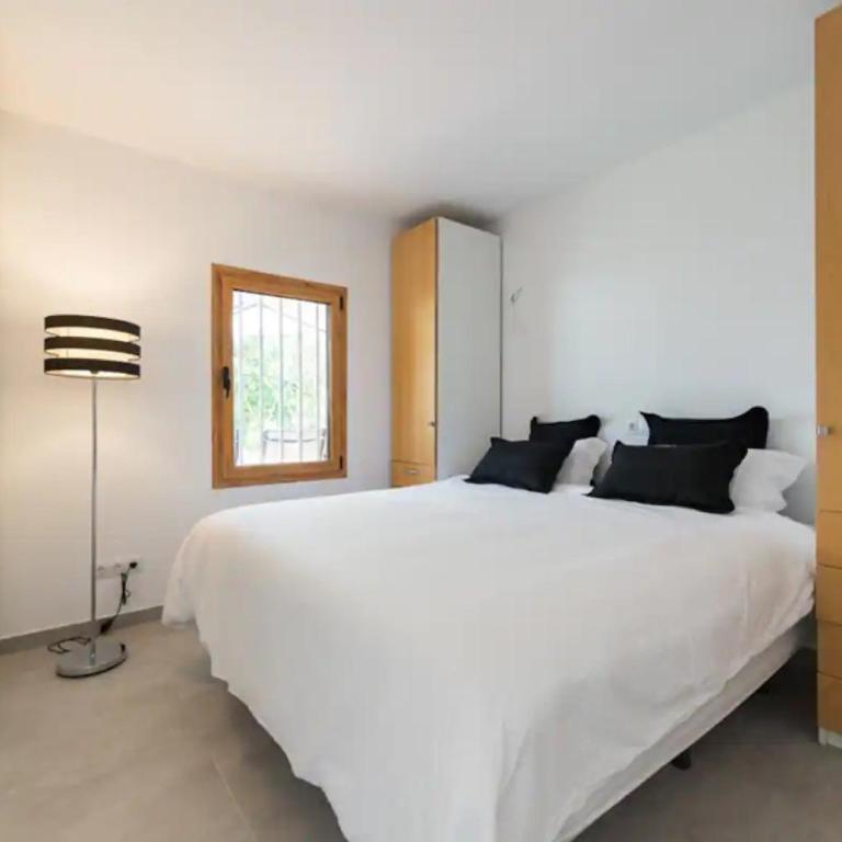 Bungalow Ubicación Ideal - Three-Bedroom House - 12