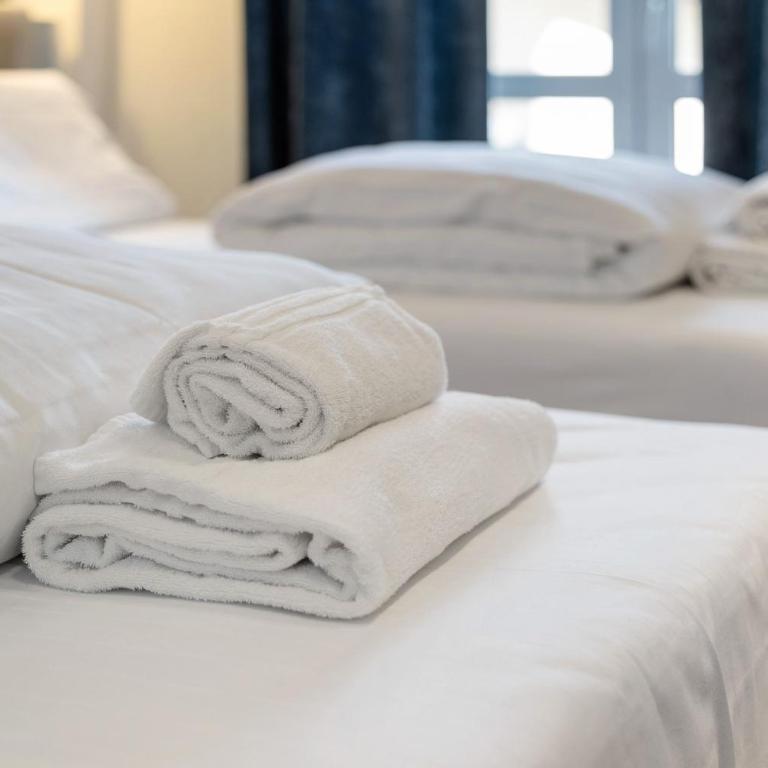 Rebaly Suites - Standard Queen Room - 15