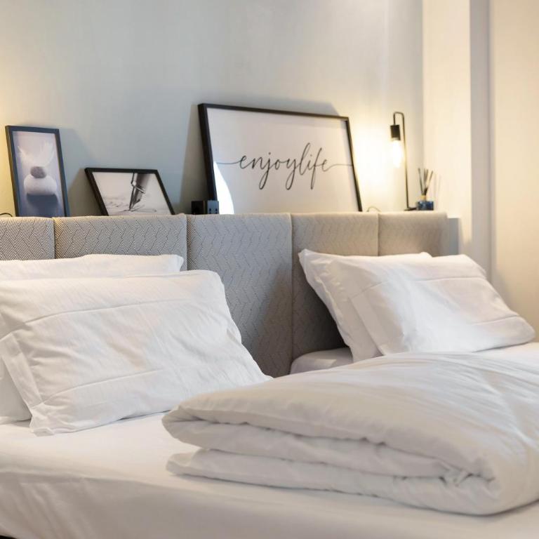 Rebaly Suites - Standard Queen Room - 2