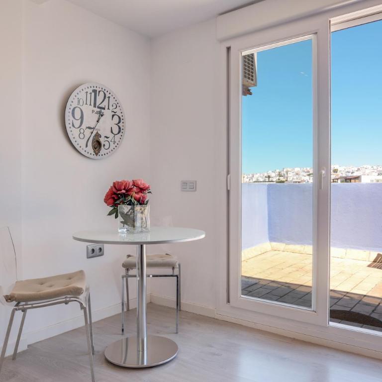 Atico la Terraza - Sólo Familias - Apartamento Estudio con vistas al mar - 4