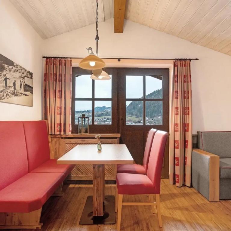 Gästehaus Panorama - Appartement 7 - Deluxe-Apartment mit 2 Schlafzimmern und Gartenblick - 2