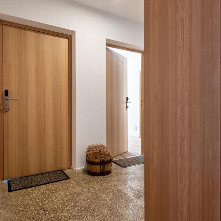Vista Dolomites Apartment Vitality - Appartamento Deluxe con 2 Camere da Letto e Vista Giardino - 24