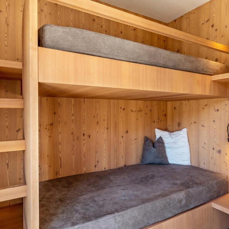 Vista Dolomites Apartment Vitality - Appartamento Deluxe con 2 Camere da Letto e Vista Giardino - 10