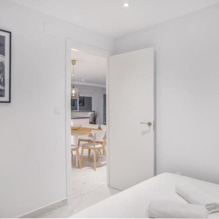 Luxury Apartment Fuengirola - Apartamento Premium de 3 dormitorios con balcón - 11