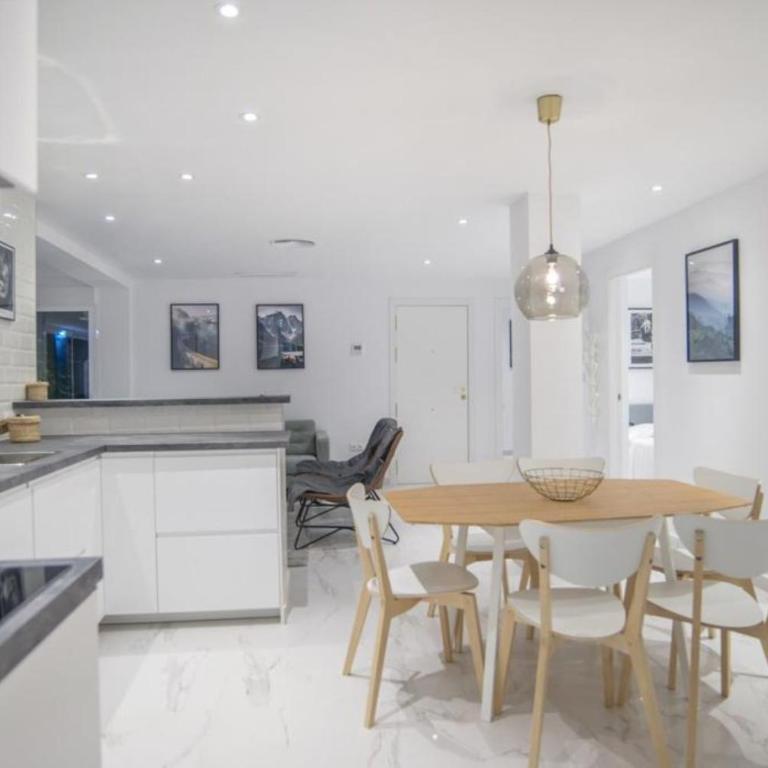 Luxury Apartment Fuengirola - Apartamento Premium de 3 dormitorios con balcón - 6