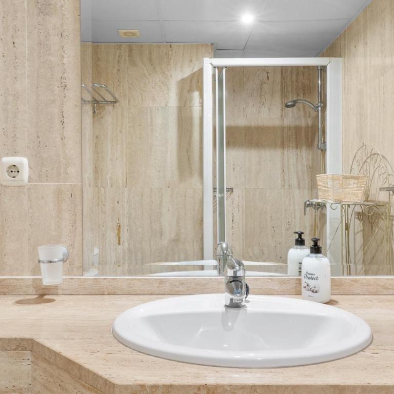 Jardines Santa Maria Golf Elviria - Apartamento Deluxe de 2 dormitorios con vistas al jardín - 14