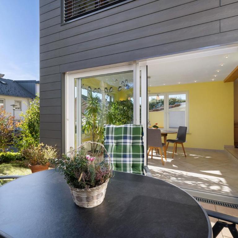 Cathleen Bohnert - One-Bedroom Apartment with Garden View - 2