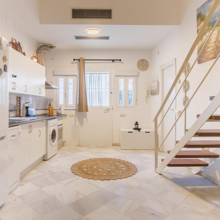 Duplex-Penthouse Terrace Citycenter - Two-Bedroom Deluxe Apartment with Balcony - 14