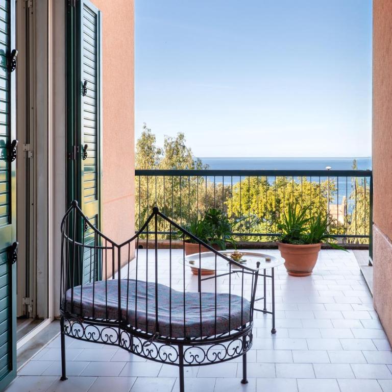 Terrazzo Eucalipto - Studio Apartment with Sea View - 1