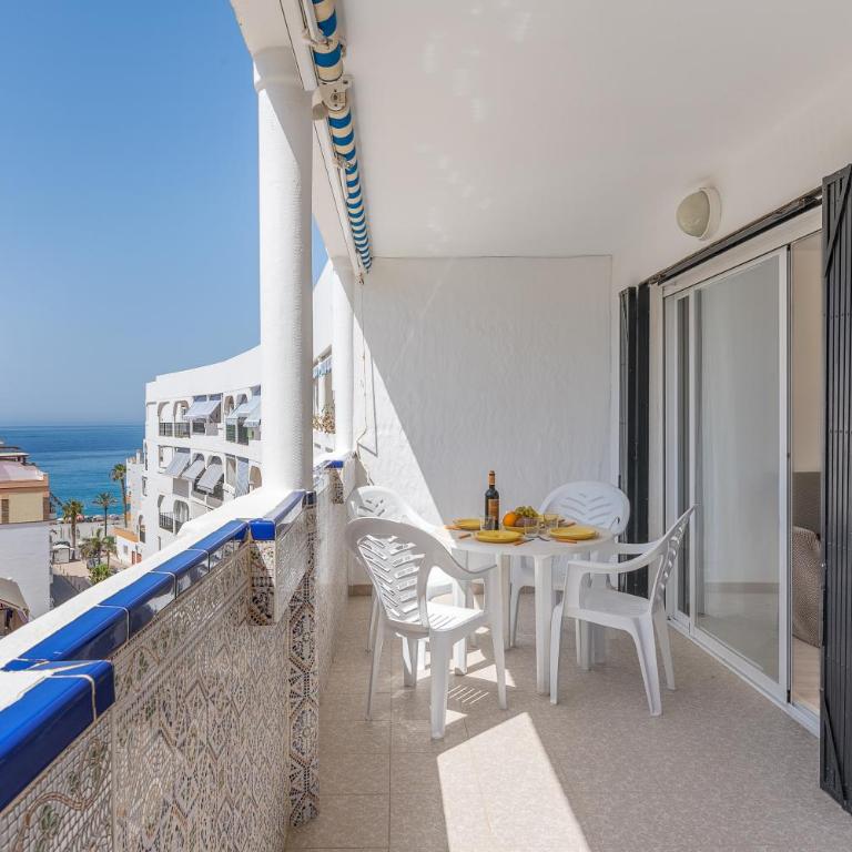 Apto Mediterraneo 7 La Herradura - Two-Bedroom Deluxe Apartment with Ocean View - 2