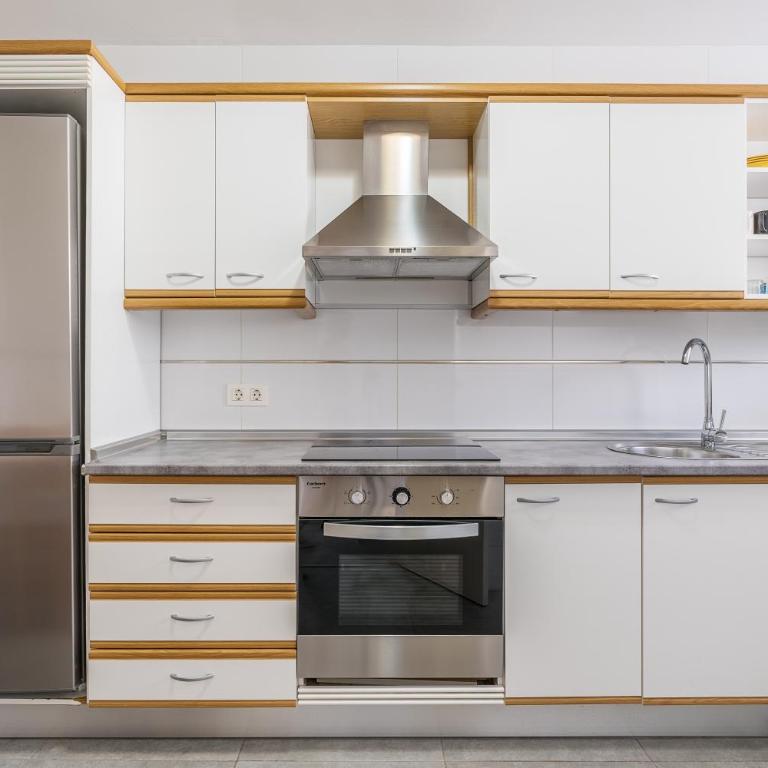 Apto Mediterraneo 7 La Herradura - Two-Bedroom Deluxe Apartment with Ocean View - 7