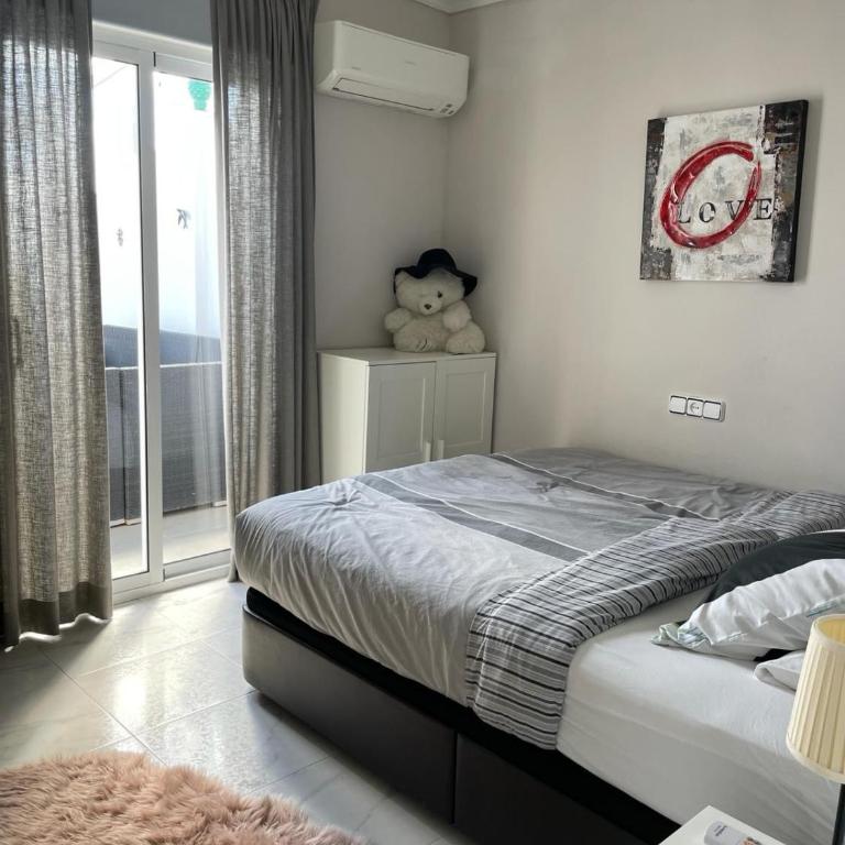 Bella Vista Beach Club Sea Views - Two-Bedroom Deluxe Apartment with Ocean View - 18
