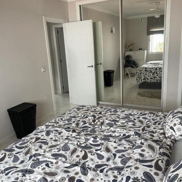 Bella Vista Beach Club Sea Views - Two-Bedroom Deluxe Apartment with Ocean View - 19
