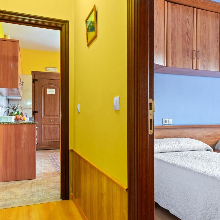 Apartamentos Les Cuartes - Apartamento Deluxe de 2 dormitorios con vistas al jardín - 12