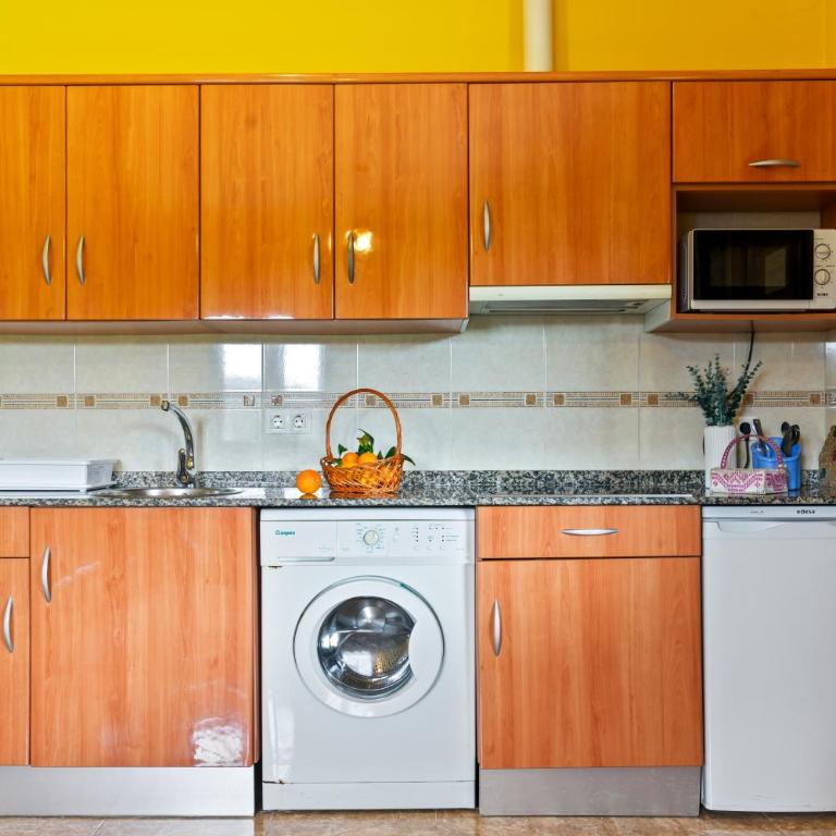 Apartamentos Les Cuartes - Apartamento Deluxe de 2 dormitorios con vistas al jardín - 4