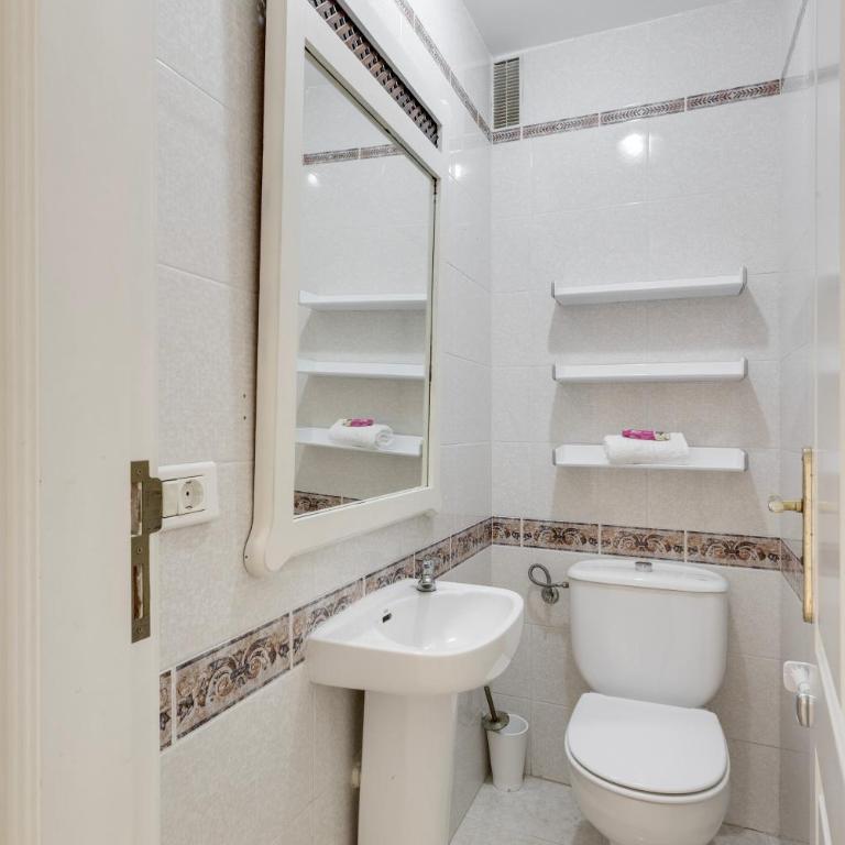 Preciosa Casa Con Jardín Privado - Casa de 3 dormitorios - 17