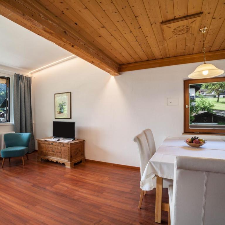Moosmair Ferienwohnung 4 - Superior Apartment mit 1 Schlafzimmer und Balkon - 3