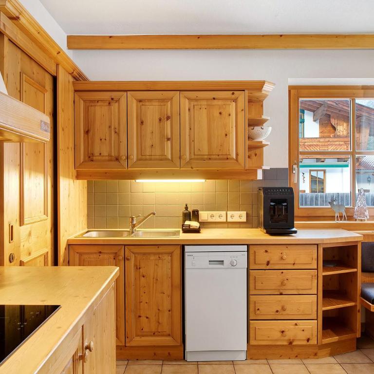 Haus Wallner - Deluxe Apartment mit Balkon und 2 Schlafzimmern - 12