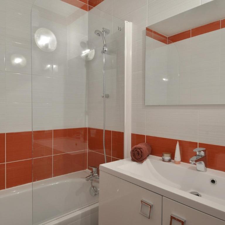 lesetoilesdelaplagne le bellecote - Premium Apartment mit 3 Schlafzimmern und Balkon - 7