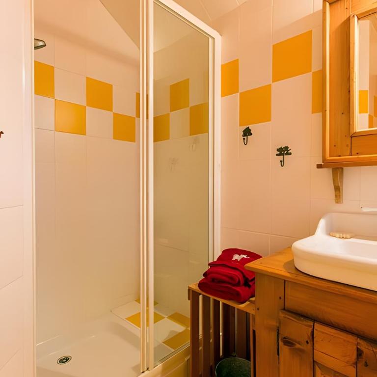 Gîte Au Pré De La Basse - Two-Bedroom Deluxe Apartment with Garden View - 19