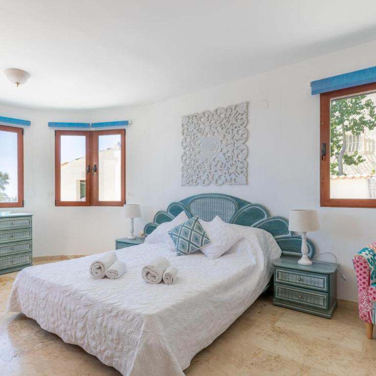 Pia - Villa with Sea View - 11