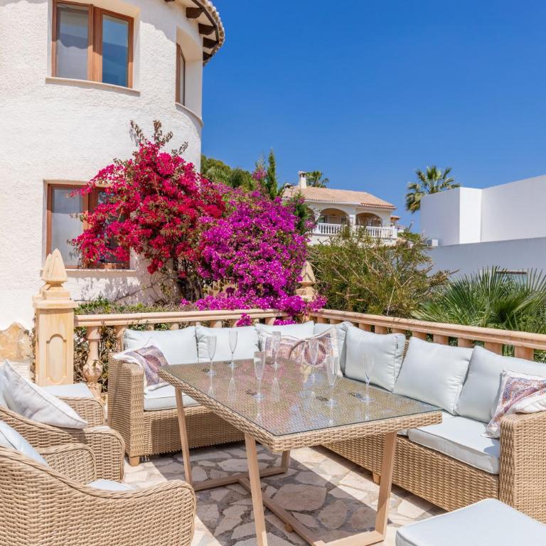 Pia - Villa with Sea View - 17
