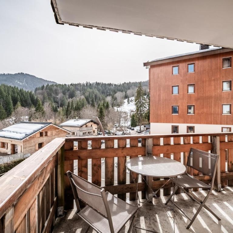 Appart 6 pers – Accès direct Ski - Appartement 2 Chambres avec Vue sur la Montagne - 2