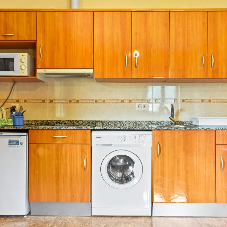 Apartamentos Les Cuartes - Apartamento Deluxe de 2 dormitorios con vistas al jardín - 6