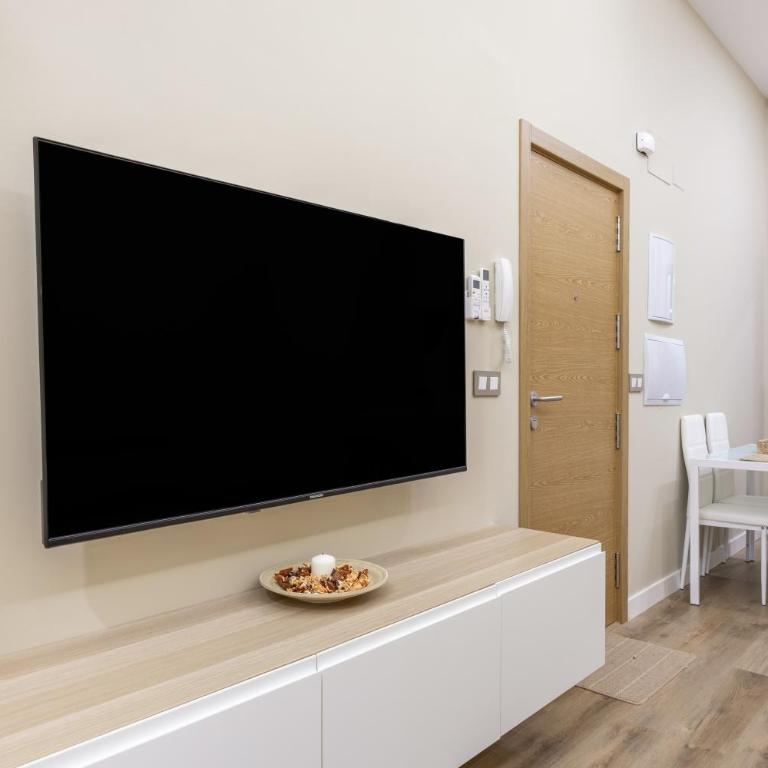 Apartamentos Brisas de Cádiz 3 - Habitación Triple con ducha - 13