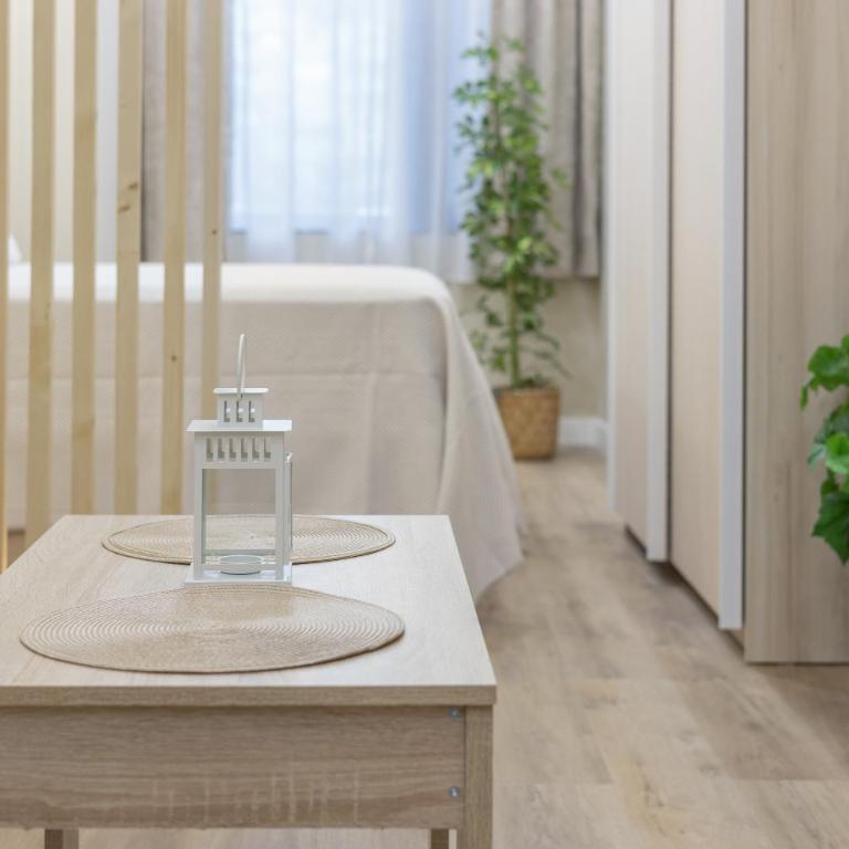 Apartamentos Brisas de Cádiz 3 - Habitación Triple con ducha - 23
