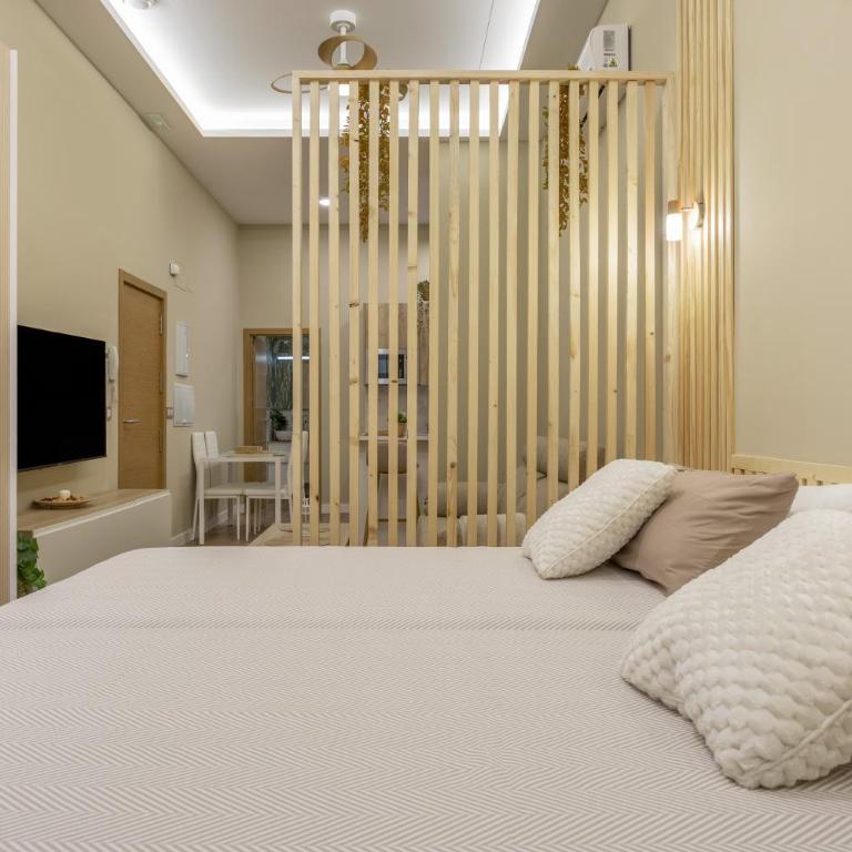 Apartamentos Brisas de Cádiz 3 - Habitación Triple con ducha - 18