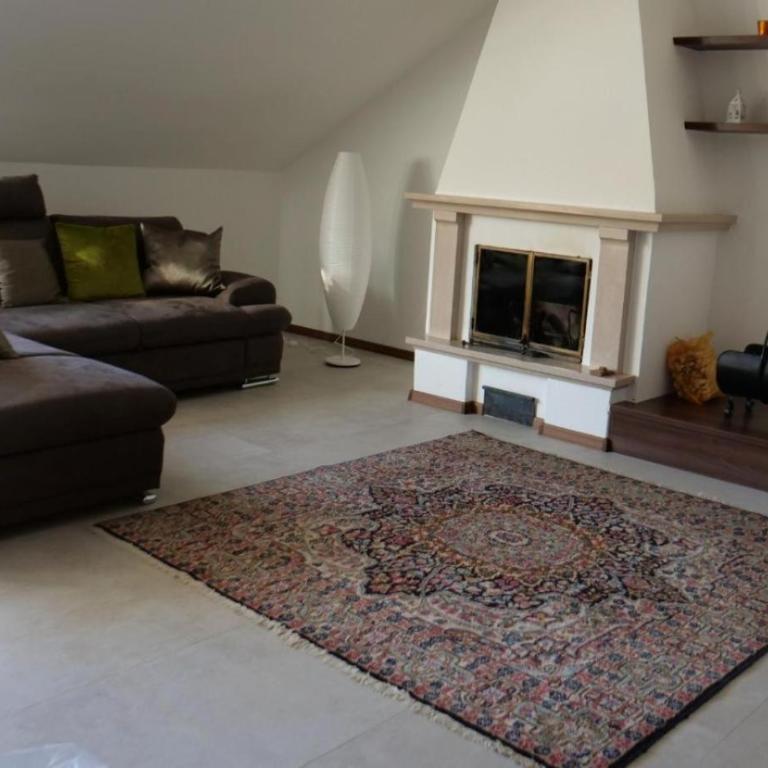 Theatre Lodge Attico Teatro - Two-Bedroom Apartment with Mountain View - 3
