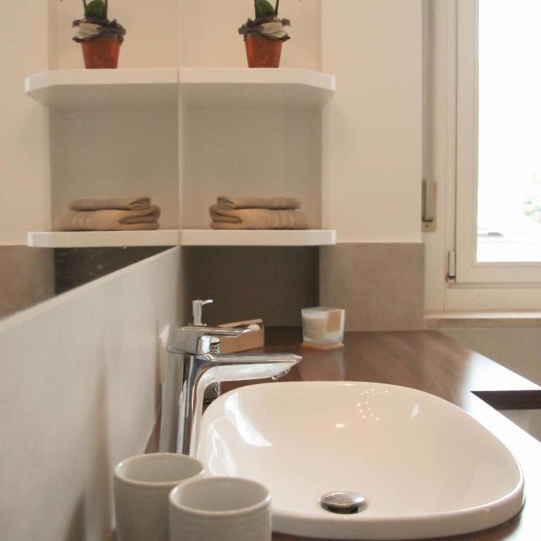 Theatre Lodge Attico Teatro - Two-Bedroom Apartment with Mountain View - 13