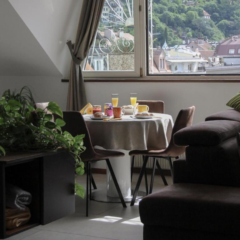 Theatre Lodge Attico Teatro - Two-Bedroom Apartment with Mountain View - 7